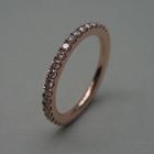 Nr. 105, 750/000 Rotgold, 38 Brillanten TW/VVSI-VSI (1,6 mm, 0,67 ct), red. Fishtail