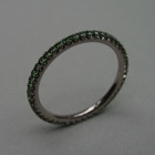 Nr. 106, 750/000 Weißgold, 46 Tsavorite (gr&uuml;ner Granat) (1,3 mm, 0,51 ct), Fishtail