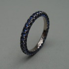 Nr. 169, 750/000 Graugold, 32/32 Safire blau No 8 (1,8/2,0  mm, 2,04 ct), spez. Pavee/Fishtail