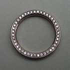 Nr. 50, 750/000 Weißgold, 43 Brillanten TW/VVSI-VSI (1,3 mm, 0,4 ct), Lünette