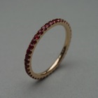 Nr. 98, 750/000 Rosegold, 40 Safire rot (behandelt) (1,5 mm, 0,68 ct), red. Fishtail